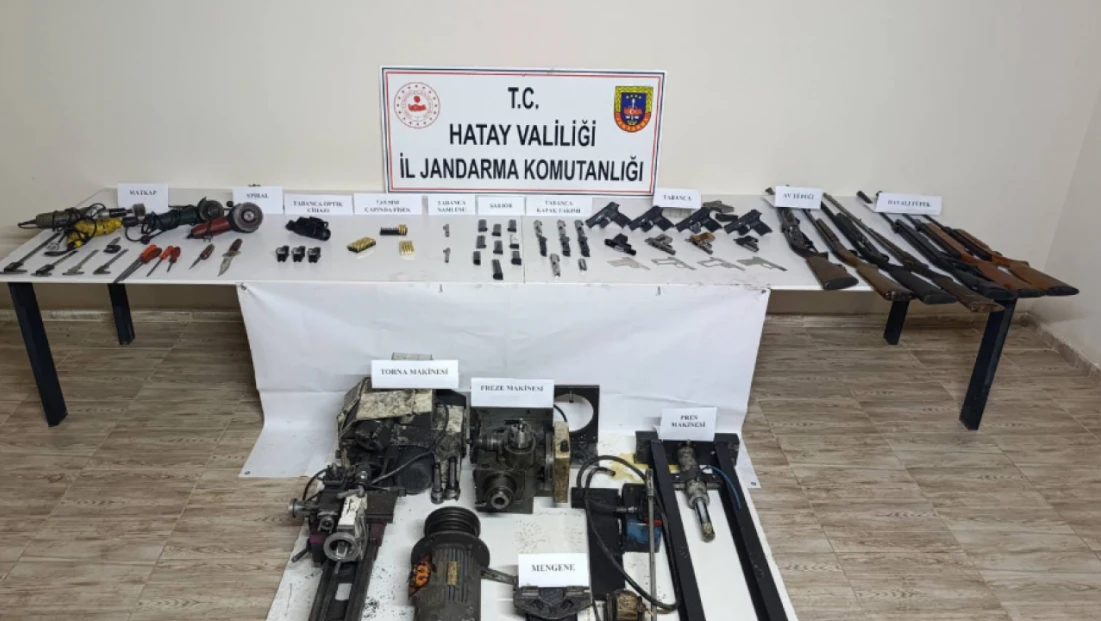 Hatay’da silah imal ve ticareti operasyonu: Çok sayıda silah ve malzeme ele geçirildi