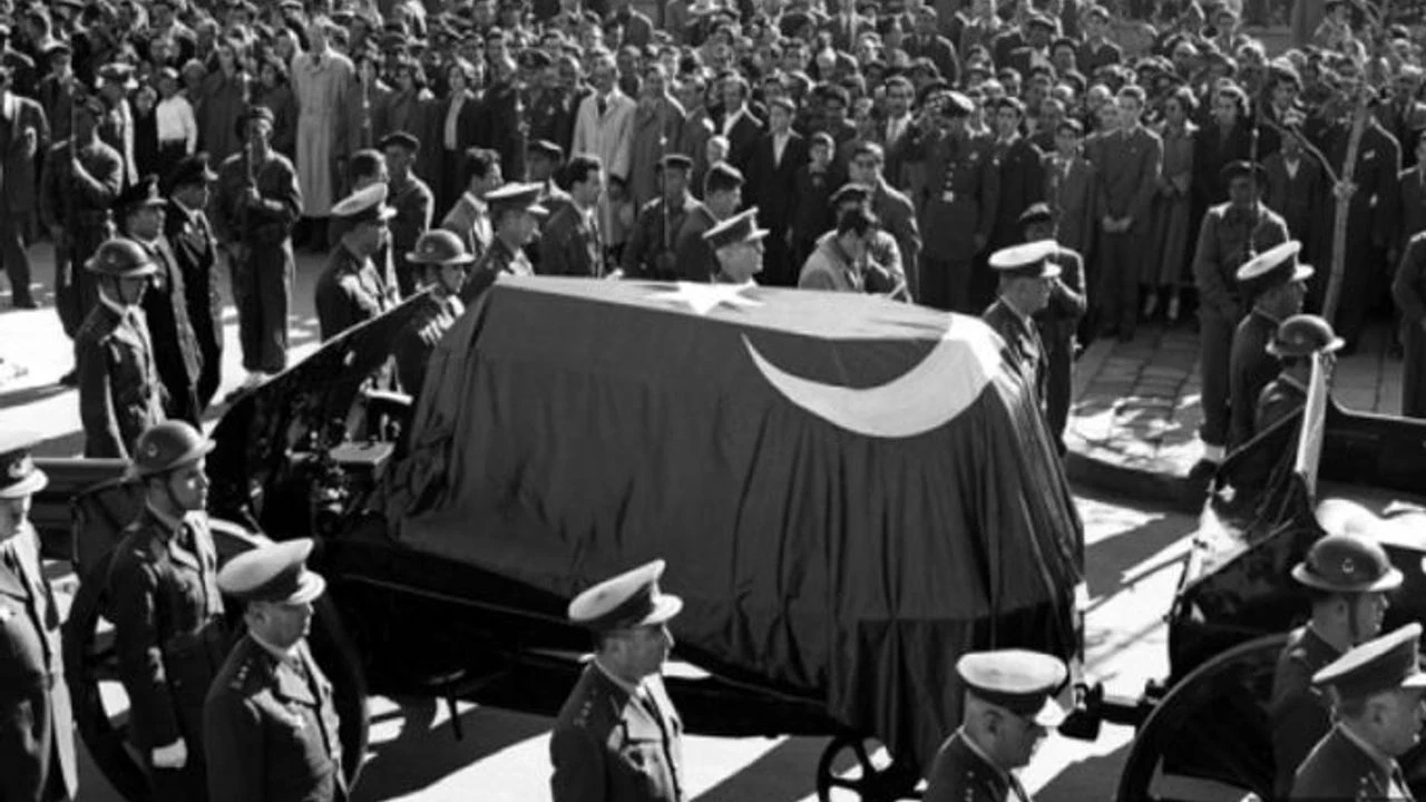 Gazi Mustafa Kemal Atatürk 86 yıldır kalbimizde!