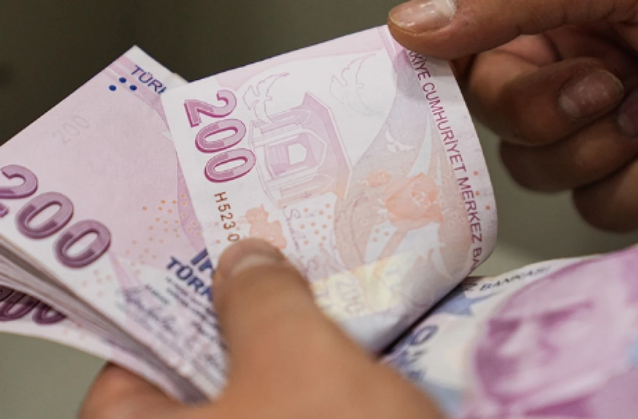 Erdoğan'dan asgari ücret ve ekonomi mesajları: 'Kefenin cebi yok, adaletli bir sistem kurmalıyız'