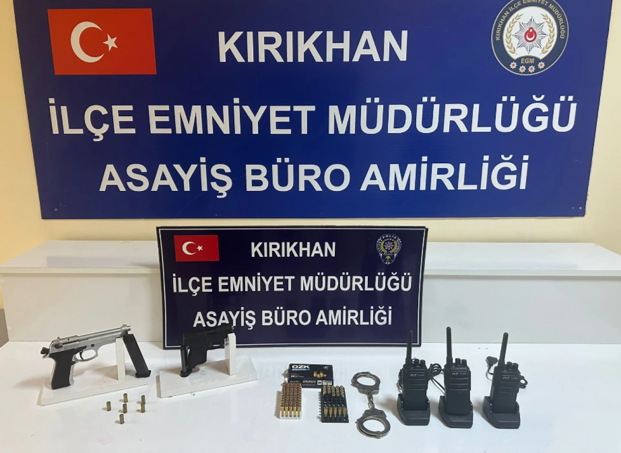 Hatay'da şüphe üzerine durdurulan 2 kişide cephanelik çıktı!