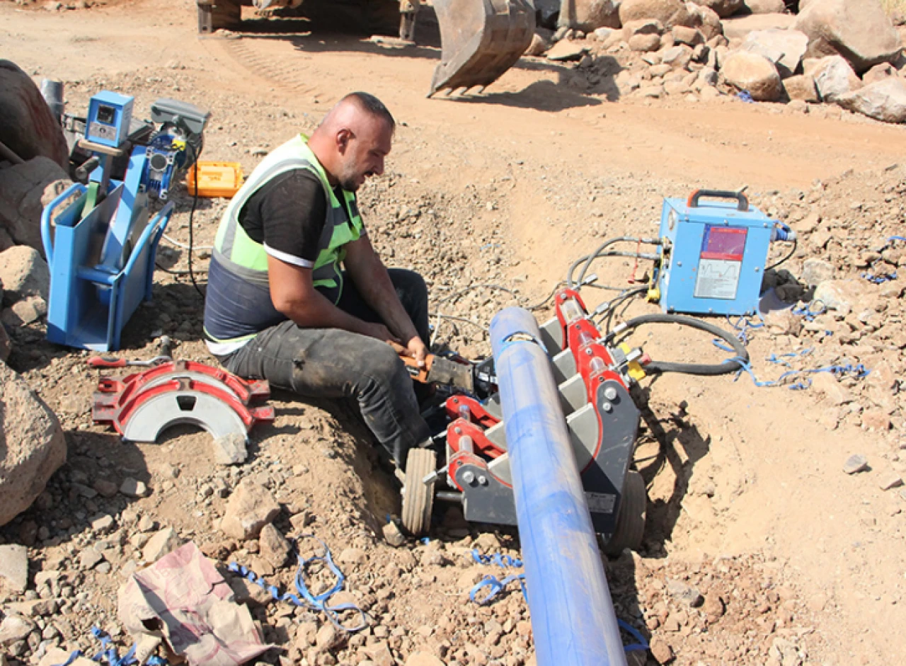 Hatay'da 25 yıllık içme suyu şebekesi modern altyapıyla yenilendi!