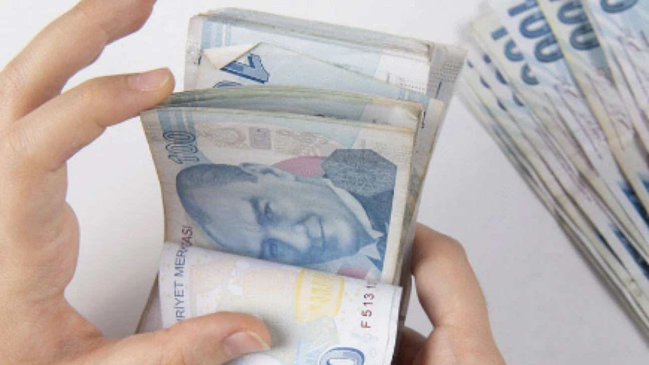 Emeklilere yüzde 15,75 oranında zam yapıldı!