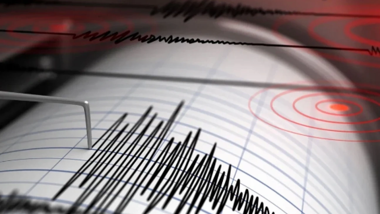 İstanbul'da hissedildi: 5.0 şiddetinde deprem!