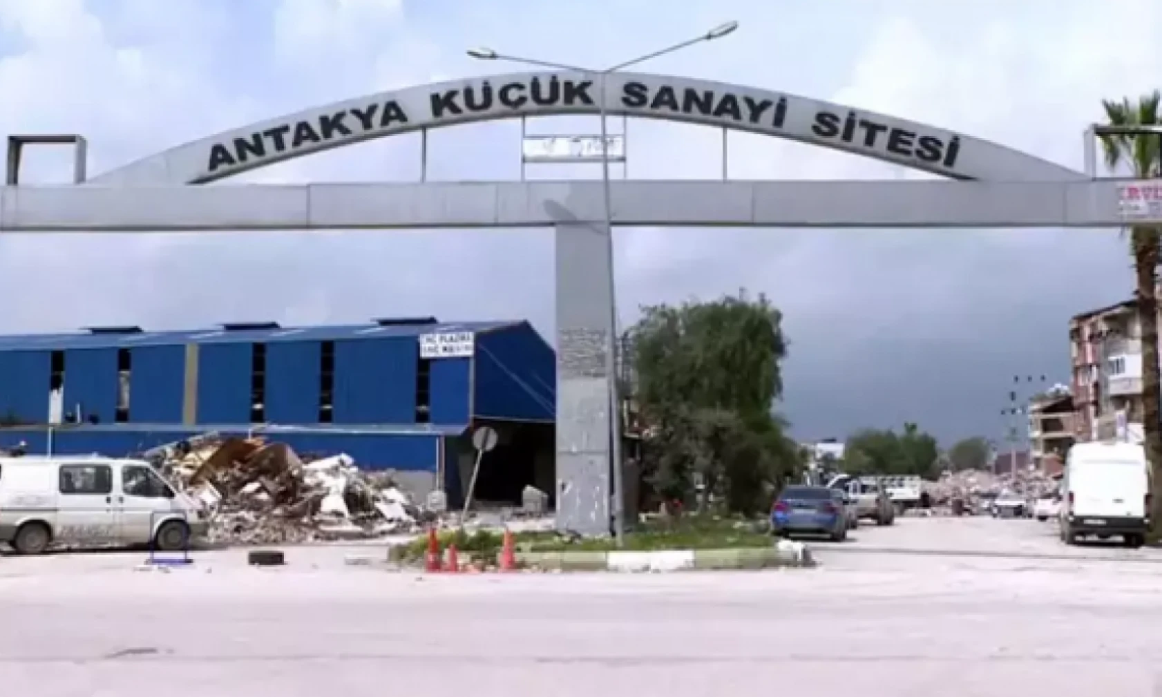 Hataylılara sanayi müjdesi: 6 ilçede sanayi siteleri kurulacak!