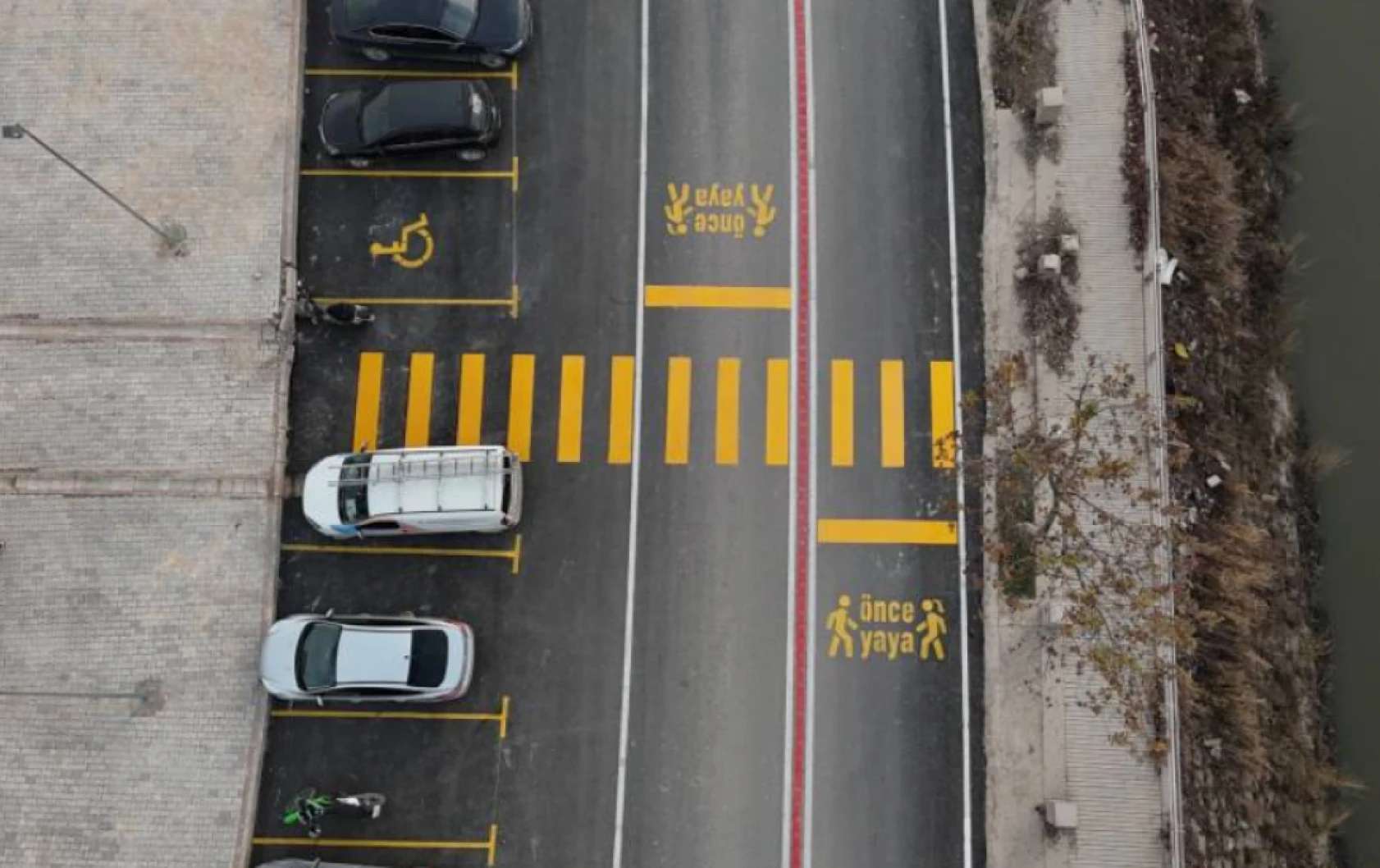 Hatay'da yol bakım çalışmaları devam ediyor: O yollar da tamam!