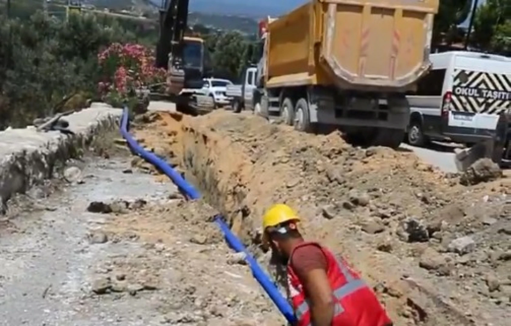 Hatay'daki o mahallede su sıkıntısı bitti, mahalle rahat nefes aldı!