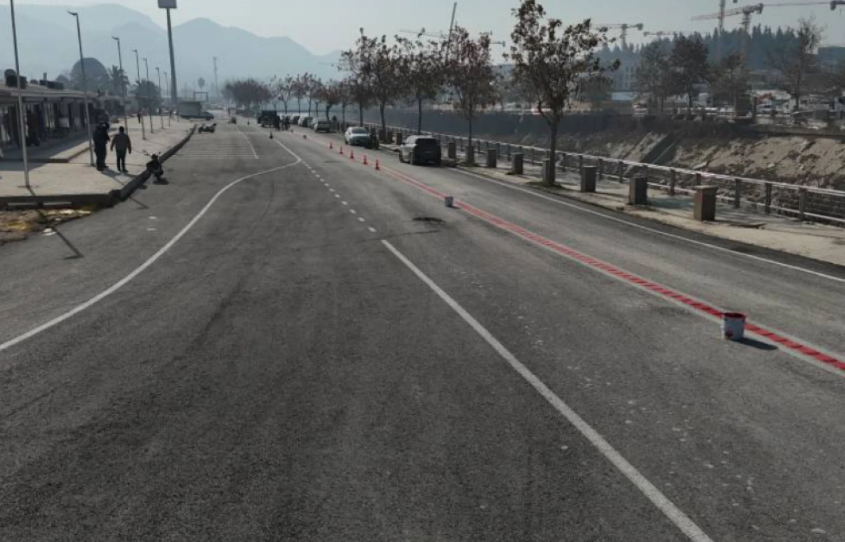 Hatay'da yol bakım çalışmaları devam ediyor: O yollar da tamam!