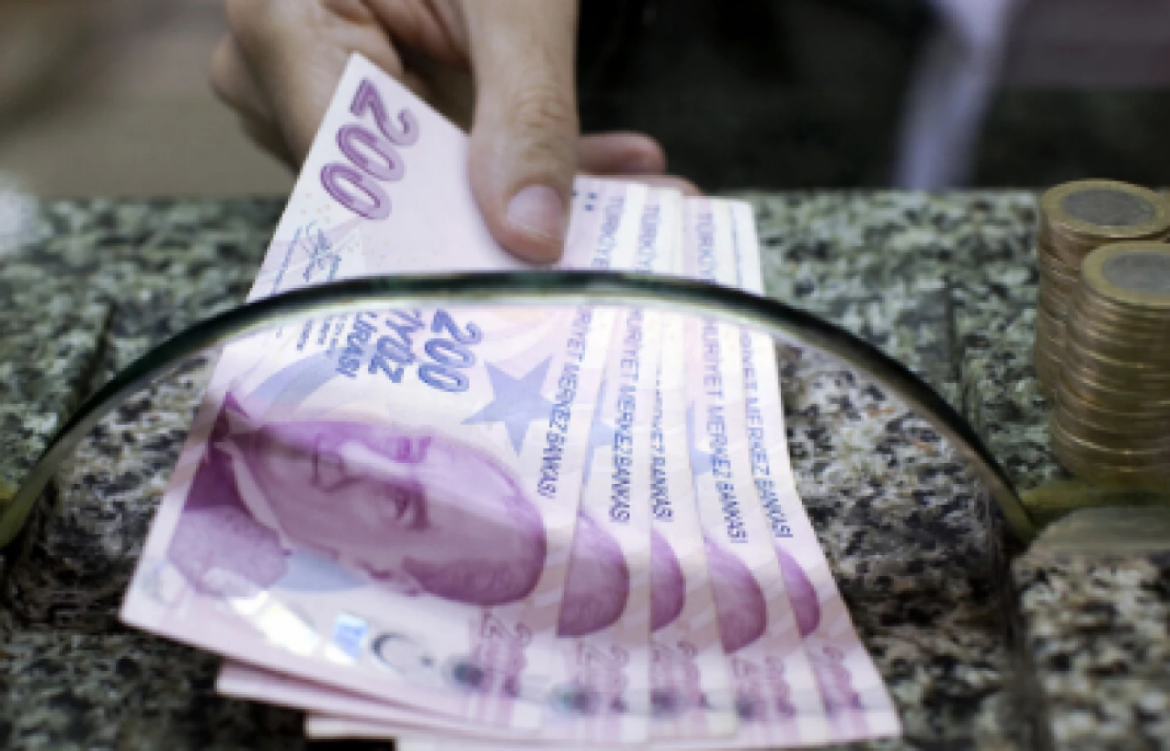 Trafik cezalarına yeni düzenleme yolda: Cazalar ağırlaştırılacak!