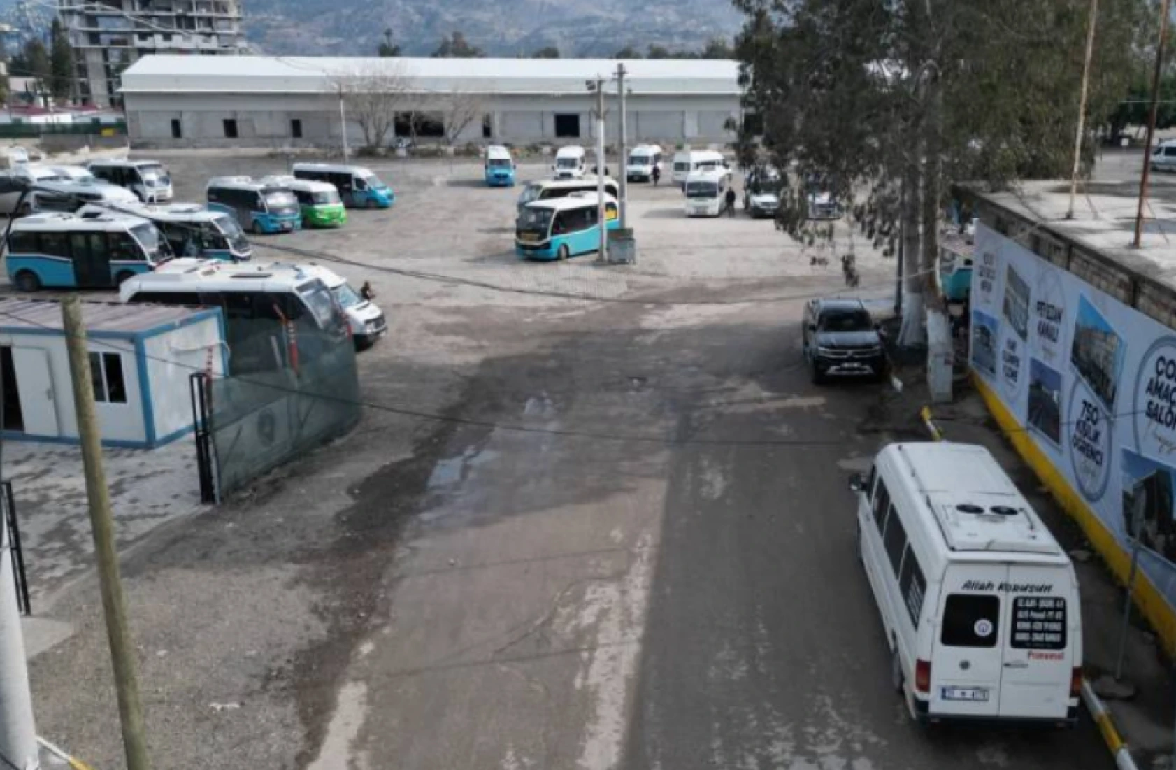 Hatay'da toplu taşıma araçlarının konakladığı yerde çalışma oldu!