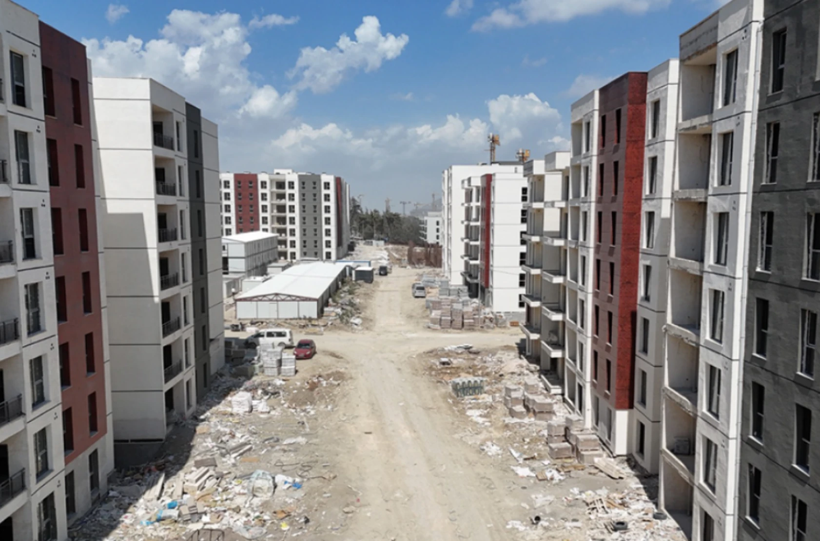 Hatay'da yapımı devam eden TOKİ konutlarında son durum ne?