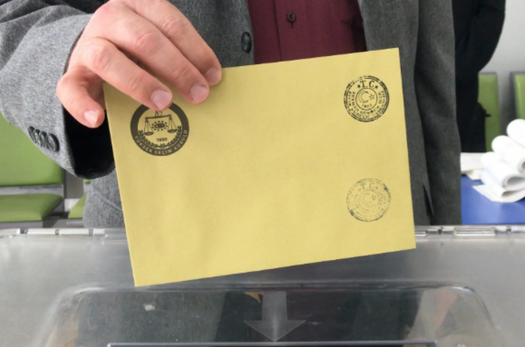 Hataylılar seçime gitti: Oy kullanma işleminin ardından sayım yapılacak!