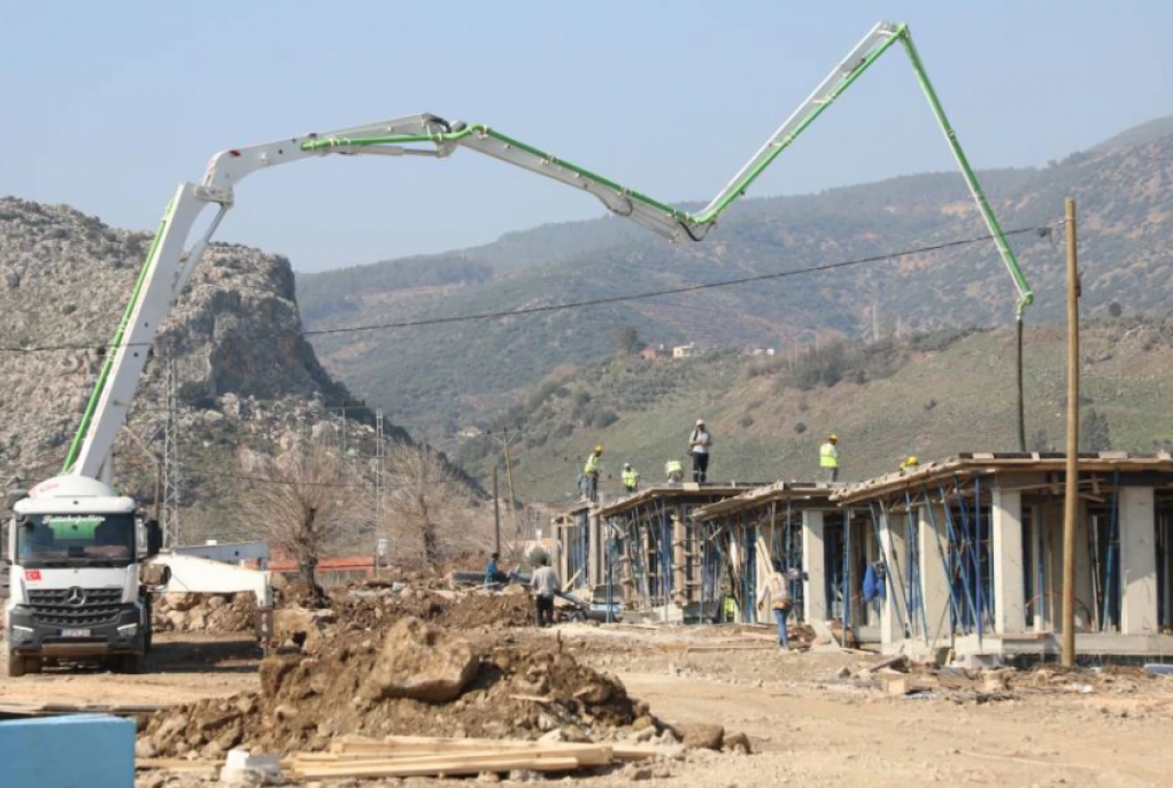 Hatay'a sözü verilen köyün çalışmalarına başlandı!