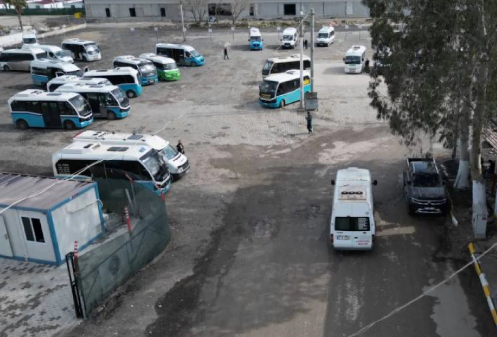 Hatay'da toplu taşıma araçlarının konakladığı yerde çalışma oldu!