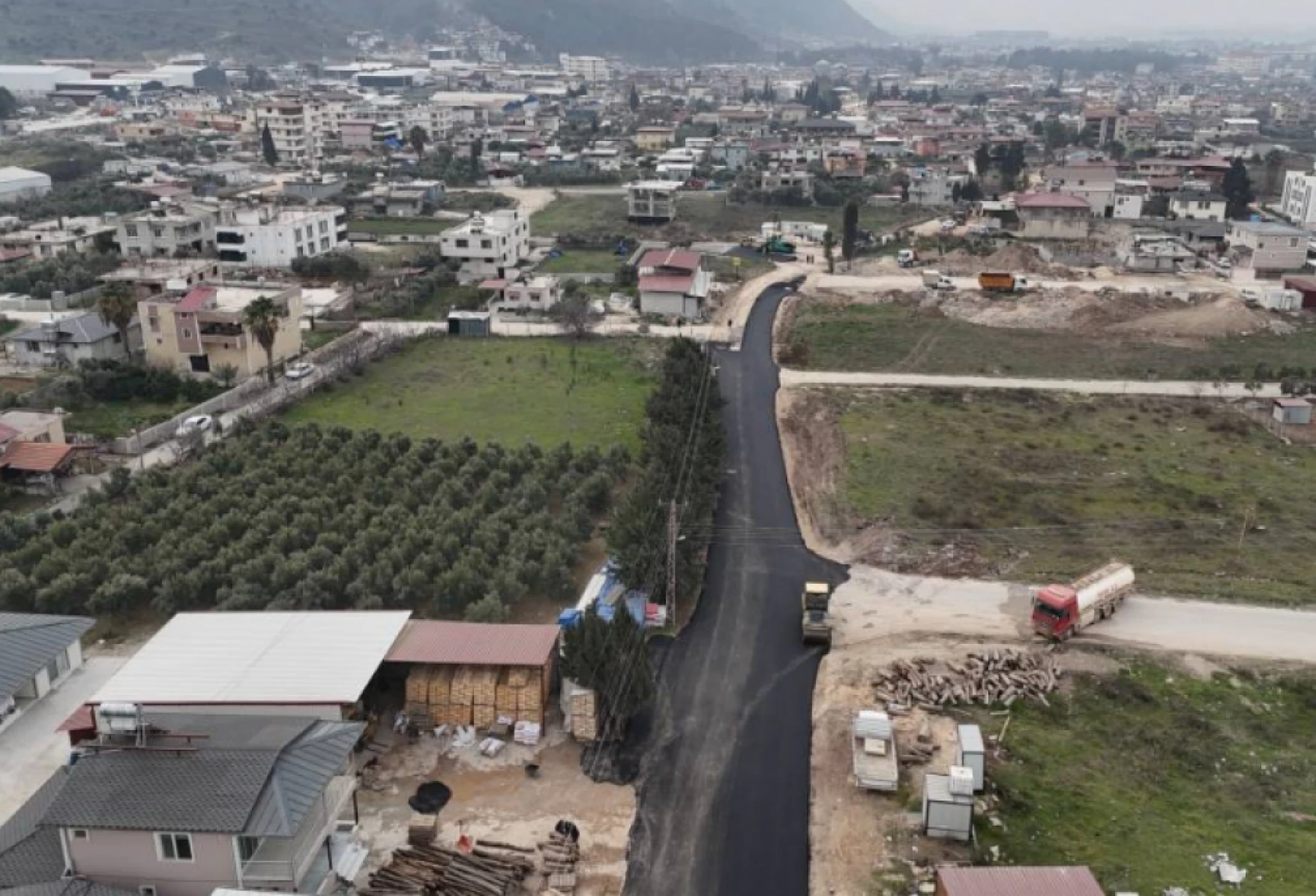 Hatay Maşuklu'da sıkıntılı yolda çalışma başlatıldı!