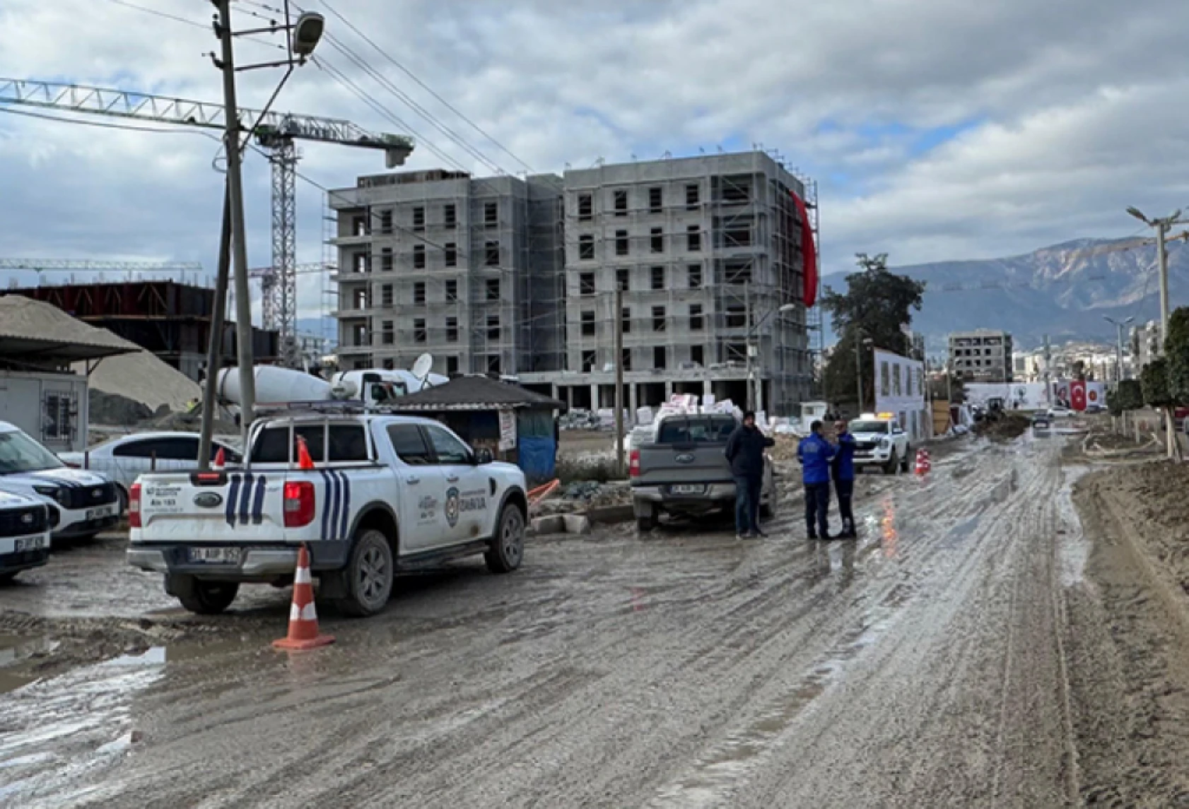 Hatay'da altyapıya zarar veren firmaya rekor ceza: Başkan Öntürk'ten sert talimat