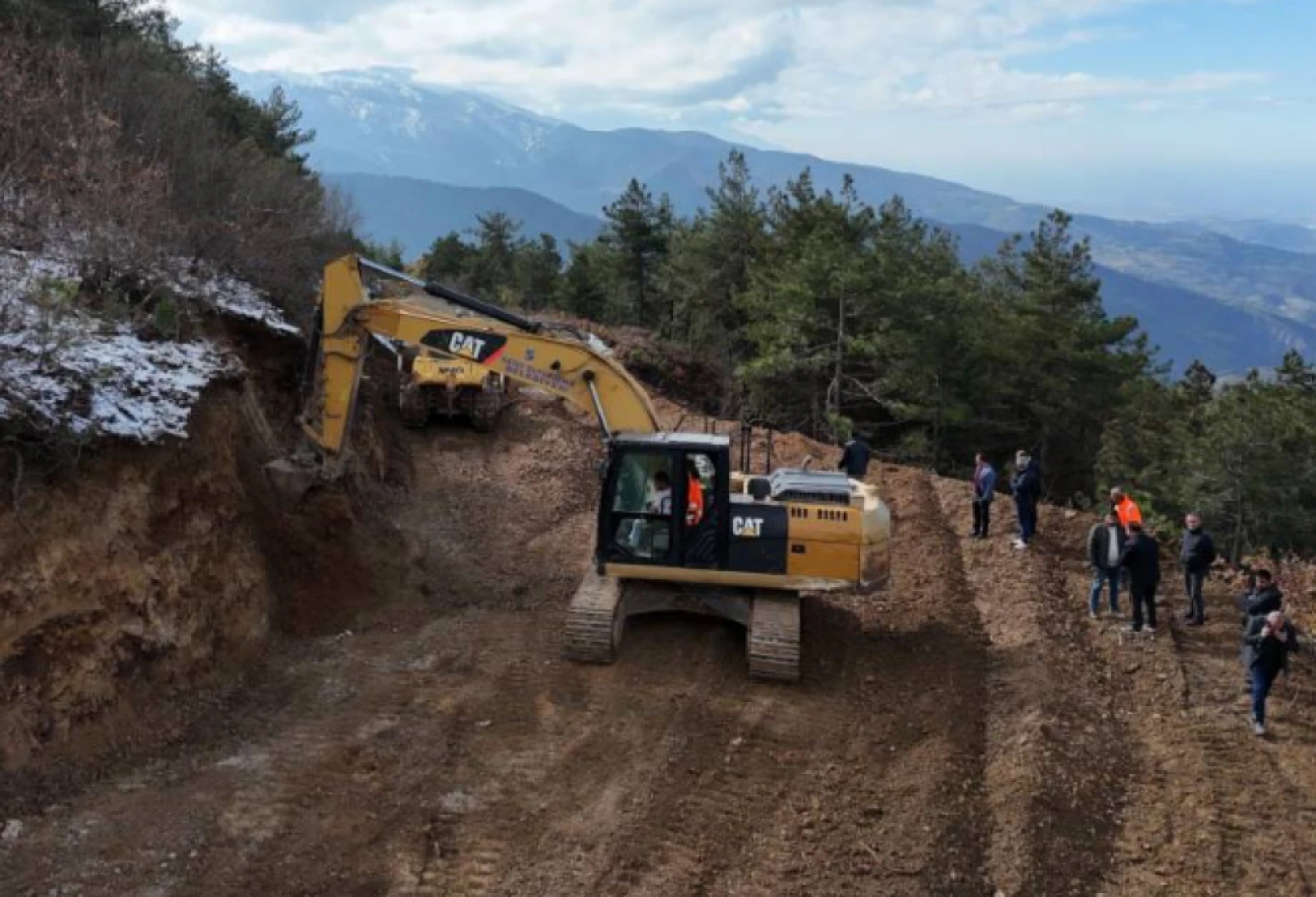 Hatay'da 3 ilçeyi birbirine bağlayan dev yolda çalışmalar ne durumda?