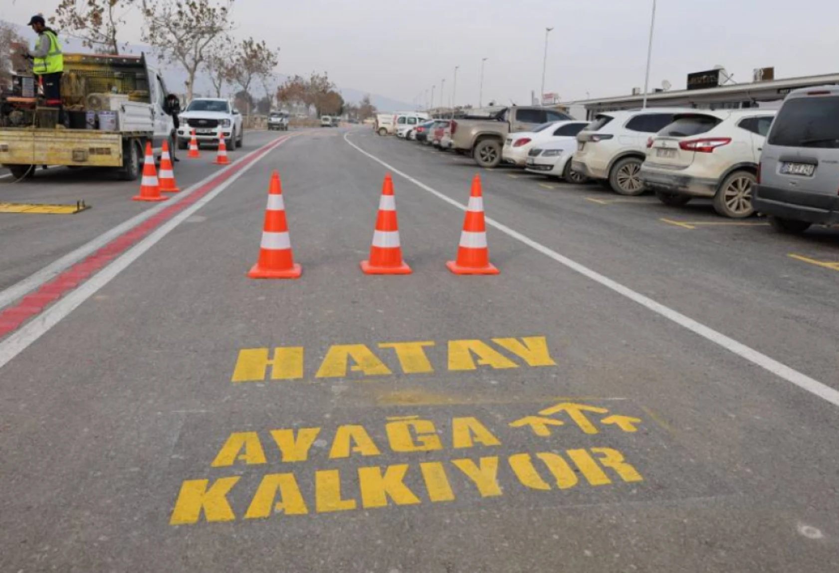 Hatay'da yol bakım çalışmaları devam ediyor: O yollar da tamam!