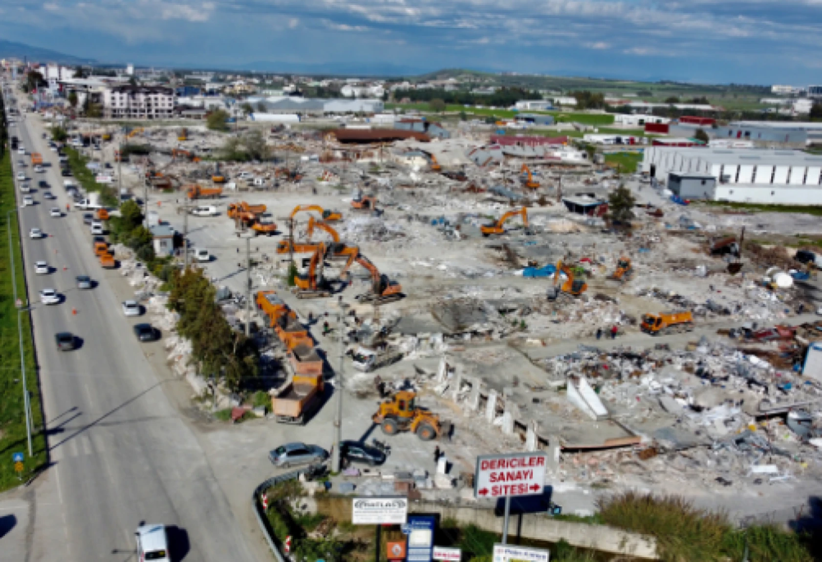 Hataylılara sanayi müjdesi: 6 ilçede sanayi siteleri kurulacak!
