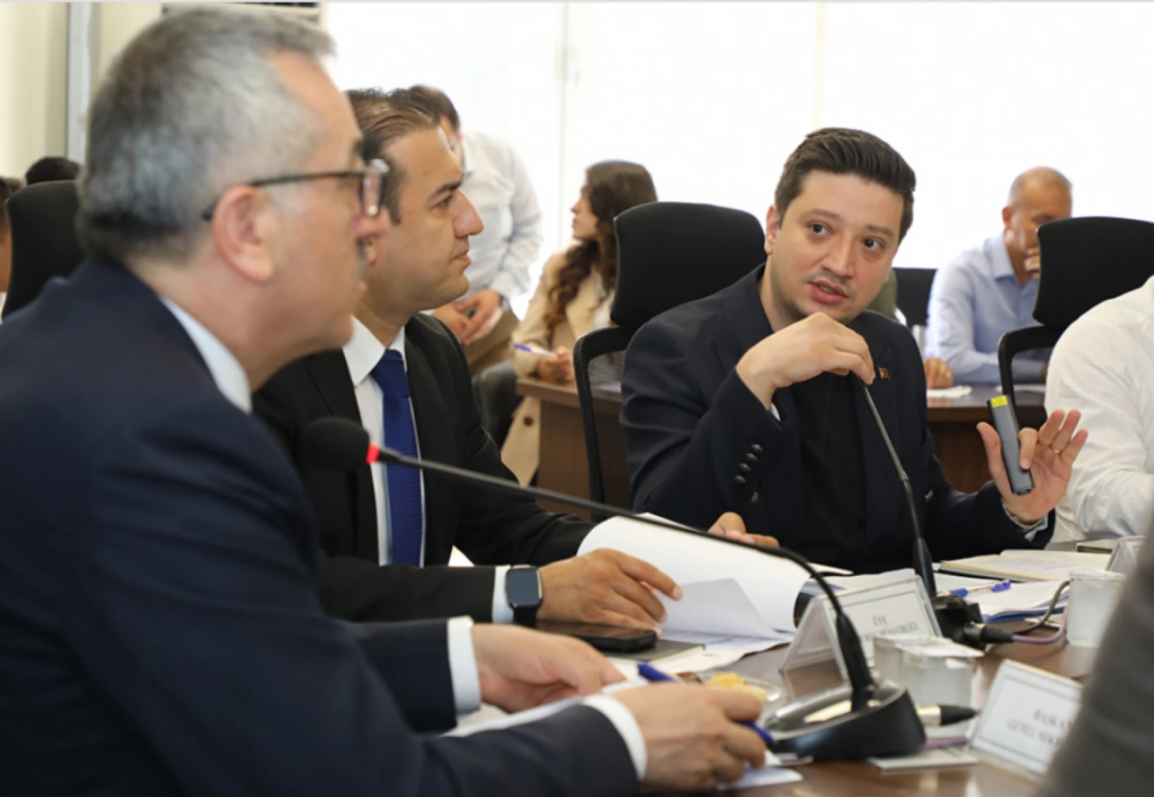 Hatay'da kritik toplantı: Bazı yollar trafiğe kapanacak, toplu taşıma güzergahları değişecek!