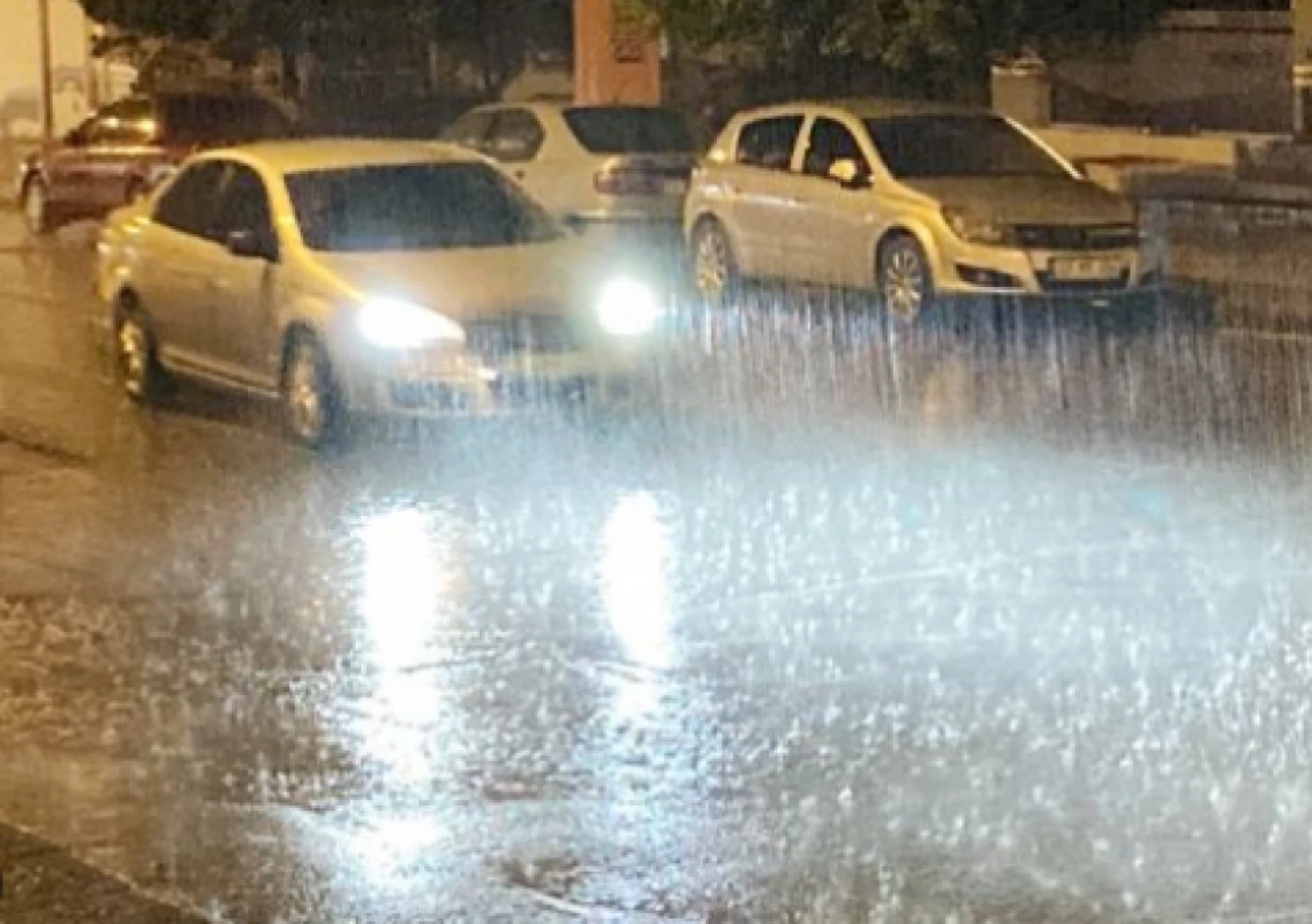 Hatay'a uyarı verildi: 3 gün üst üste sağanak var!