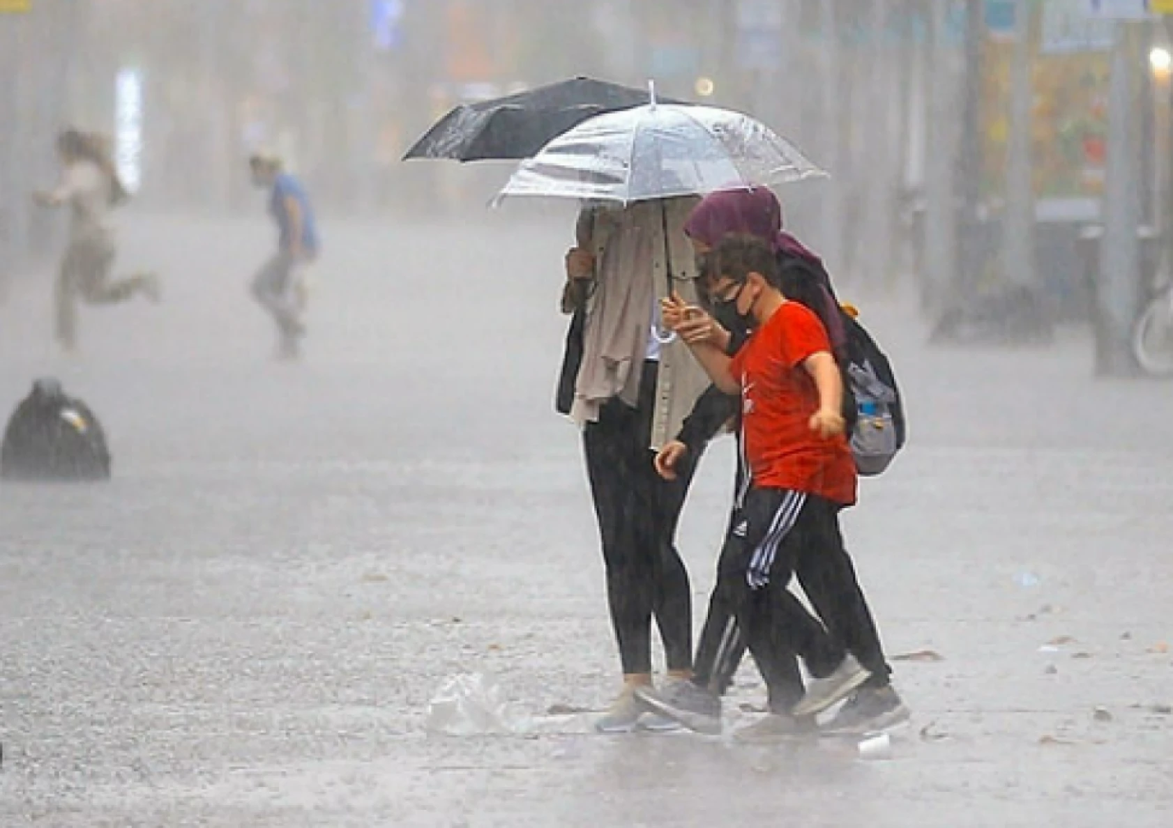 Hatay'da sağanak yağışlar etkili olacak: O 3 gün şemsiyeleri unutmayın!