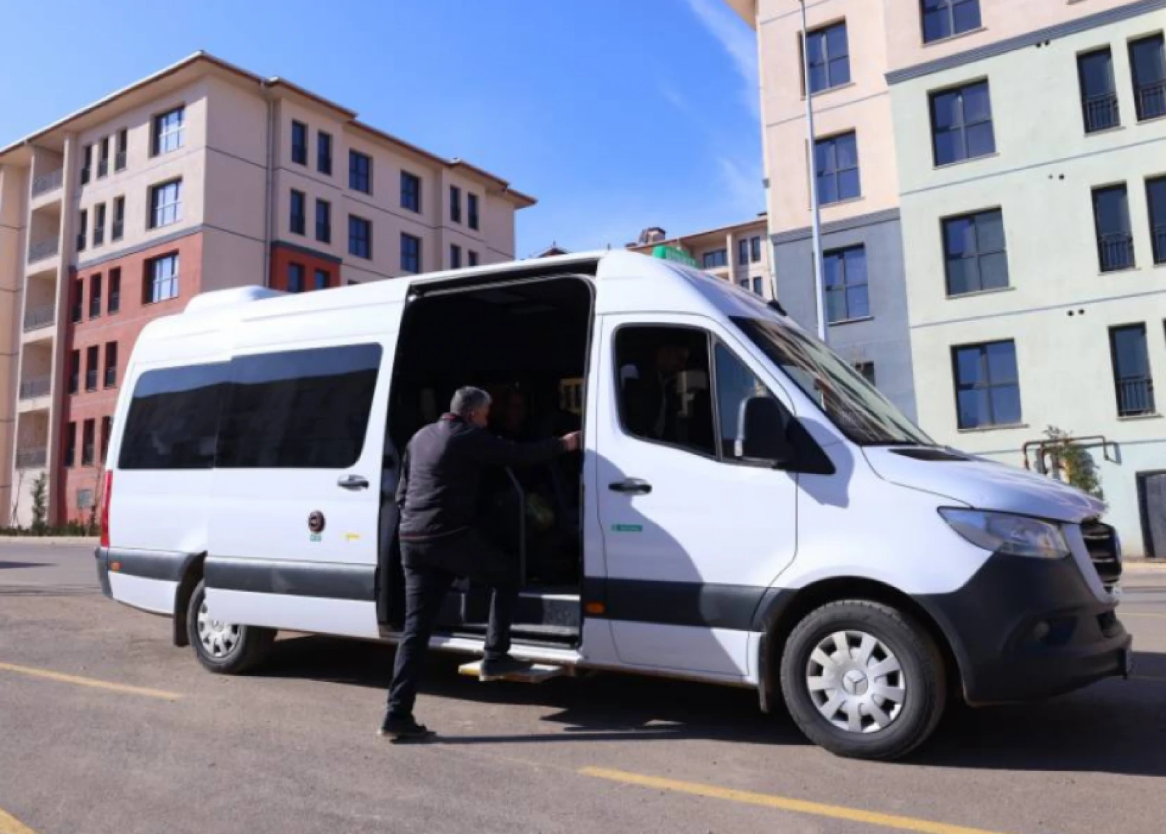Hatay'ın 7 ilçesinde ulaşıma düzenleme geldi: Deprem konutlarına da otobüs gidecek!