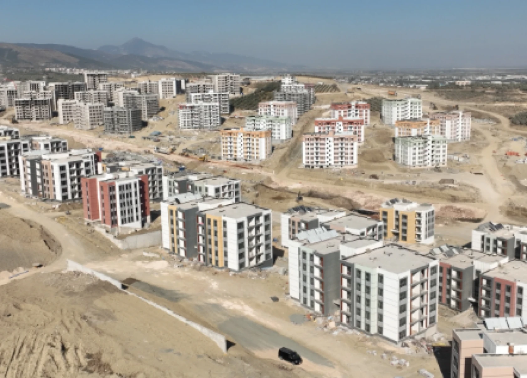 Hatay'da yapımı tamamlanan konutlar için kura çekimi yapılacak!