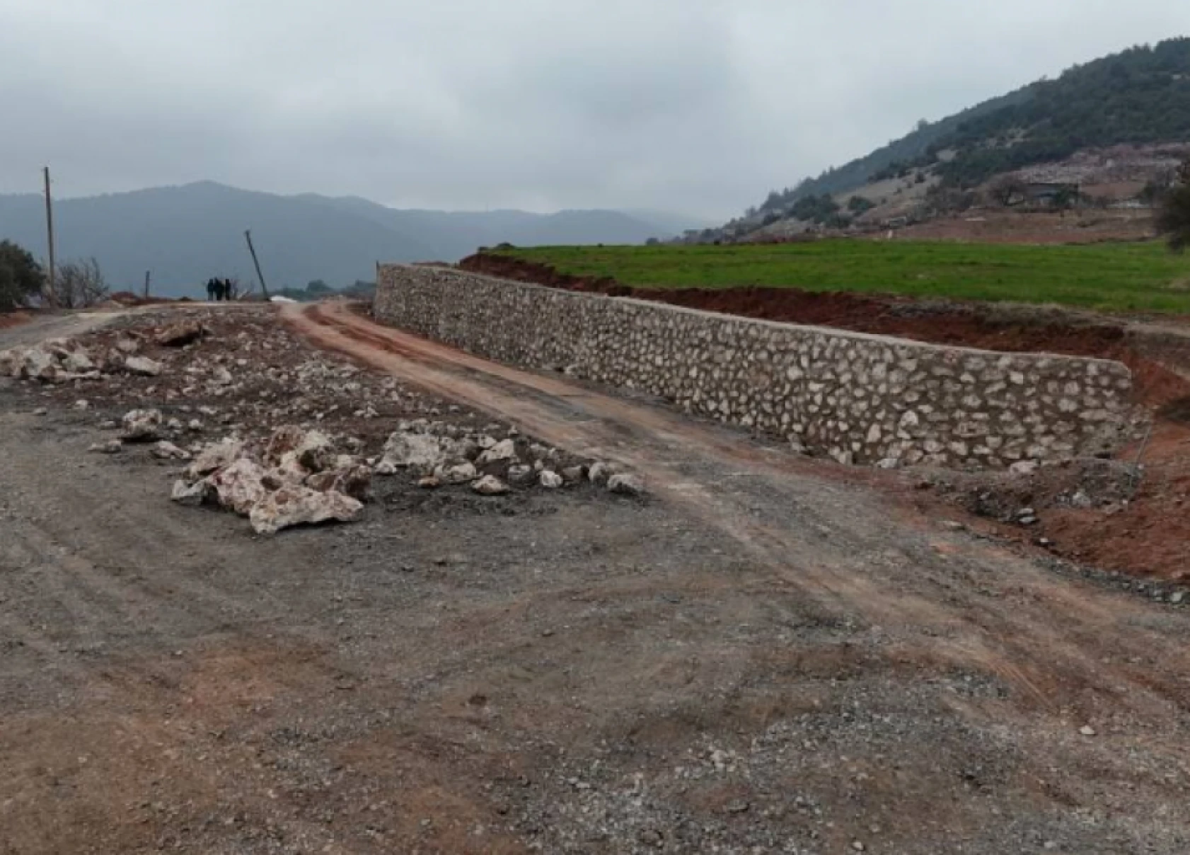 Hatay'da 3 ilçeyi birbirine bağlayacak yolda çalışmalar hızlandı!