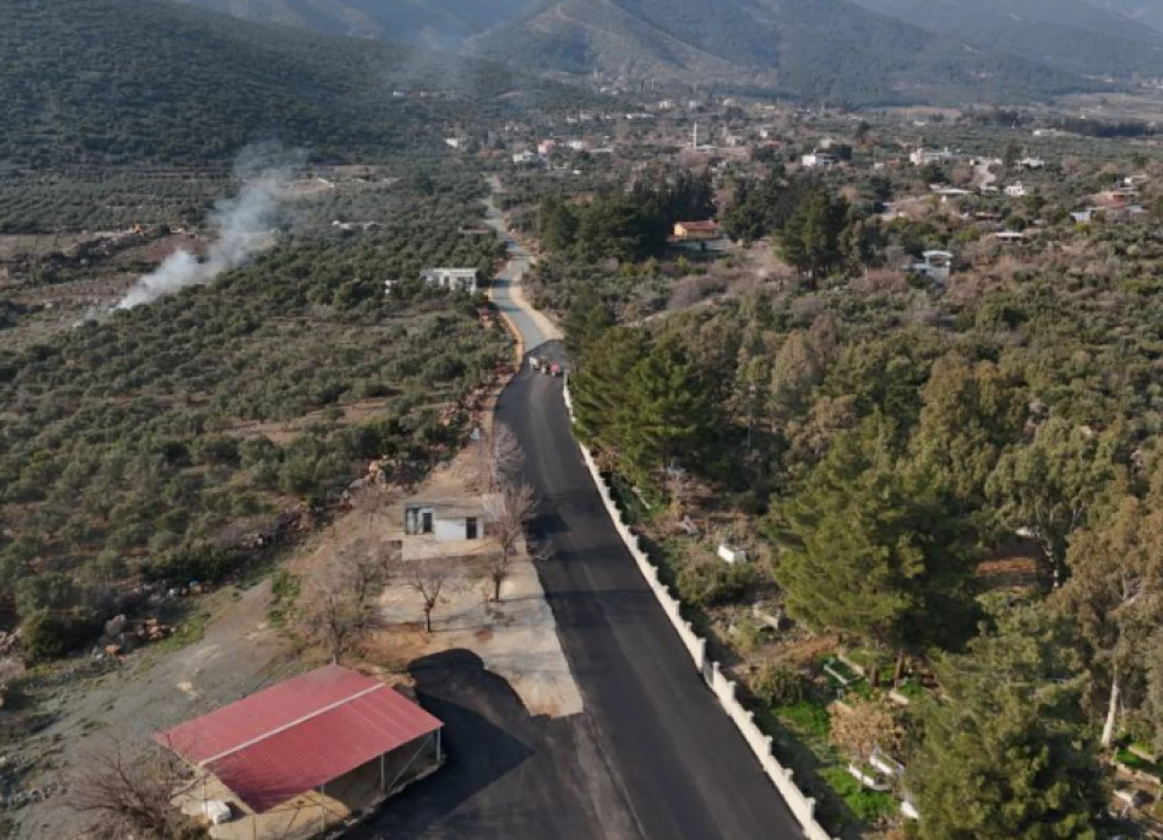 Hatay'daki bir ilçede daha asfaltlama işlemi yapıldı!