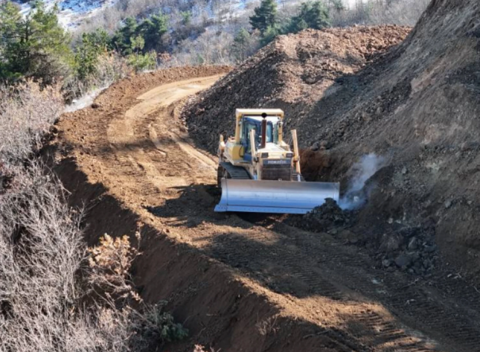 Hatay'da 3 ilçeyi birbirine bağlayan dev yolda çalışmalar ne durumda?
