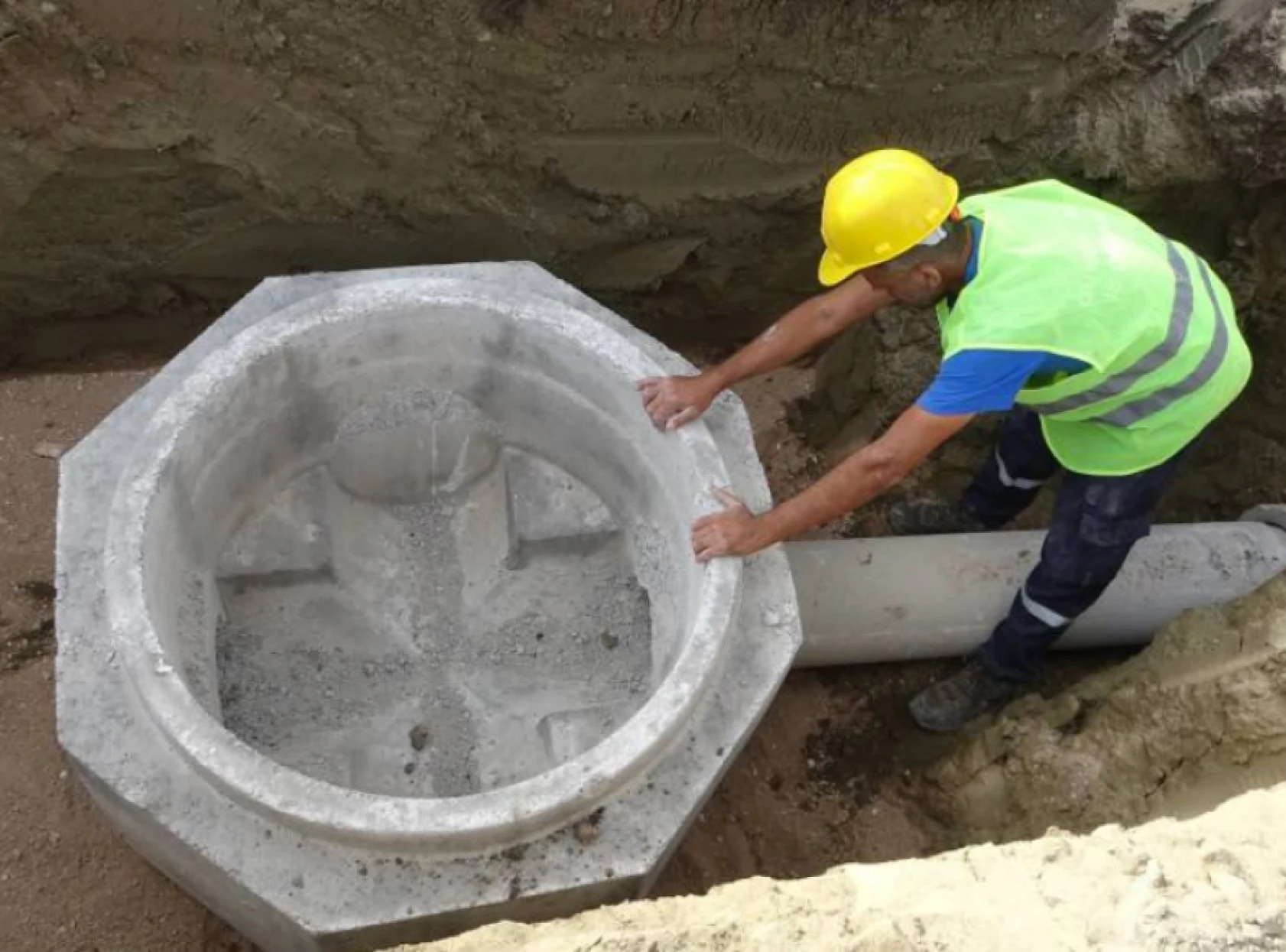 Hatay'da 9 ayda 166 bin 903 metre yeni su hattı inşa edildi!