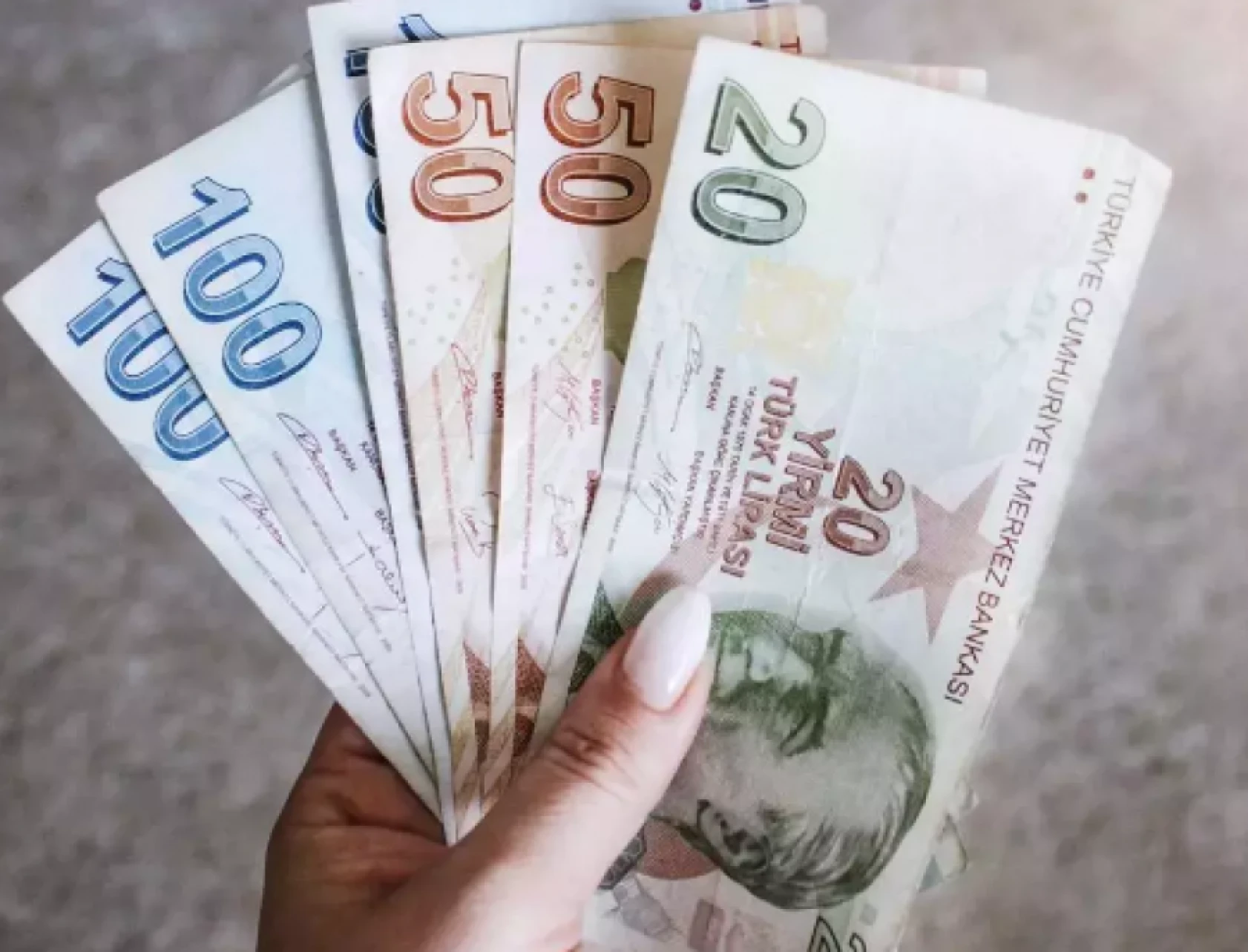 Bakanlık müjdeyi verdi: Aile Destek Programı' kapsamında para yardımı yapılacak!