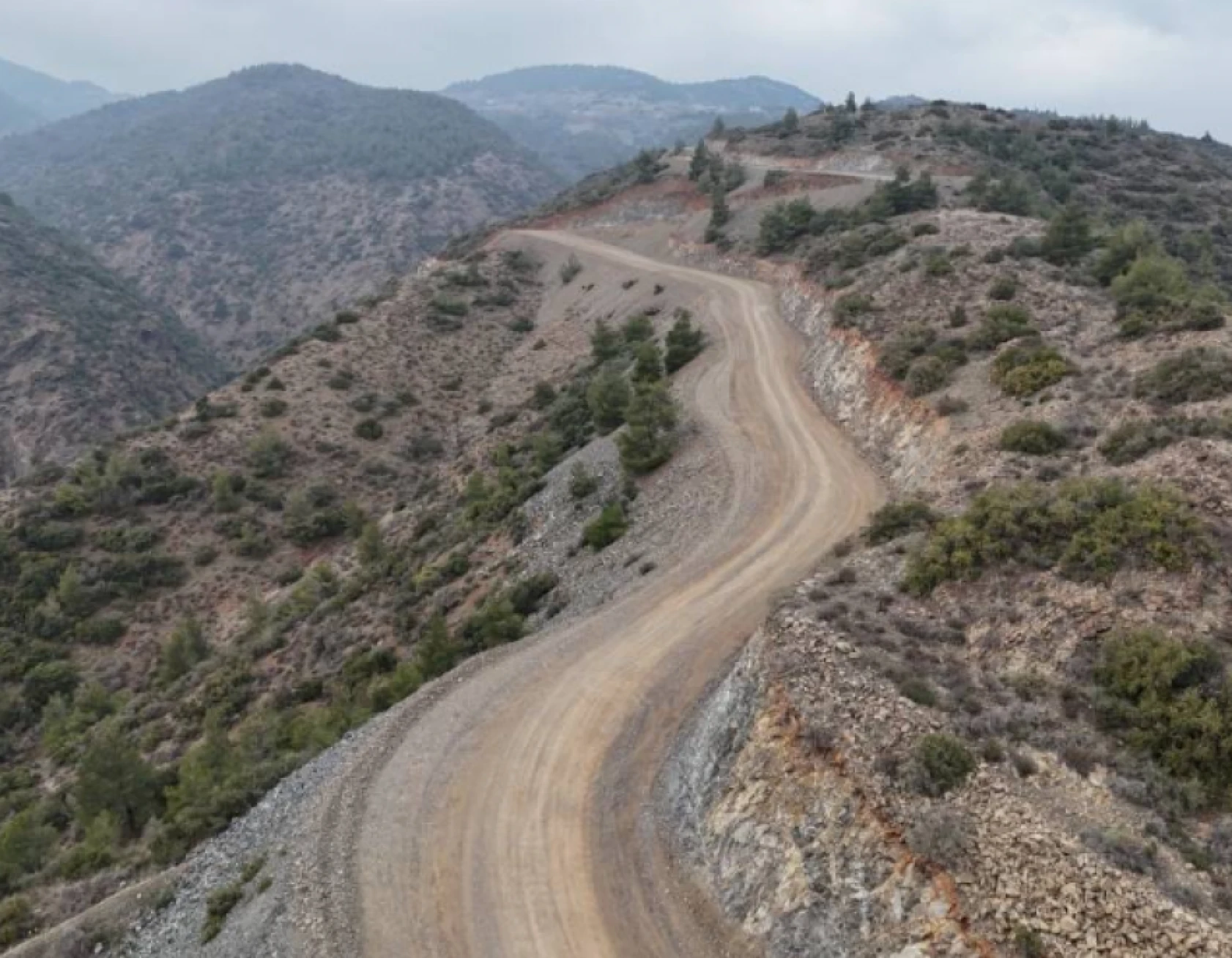 Hatay'da 3 ilçeyi birbirine bağlayan dev yolda çalışmalar ne durumda?