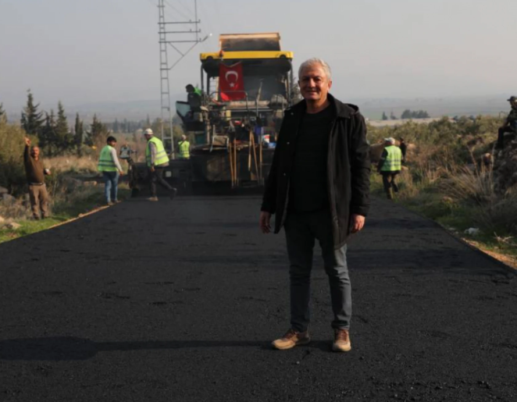 Hatay'daki bir ilçede daha asfaltlama işlemi yapıldı!