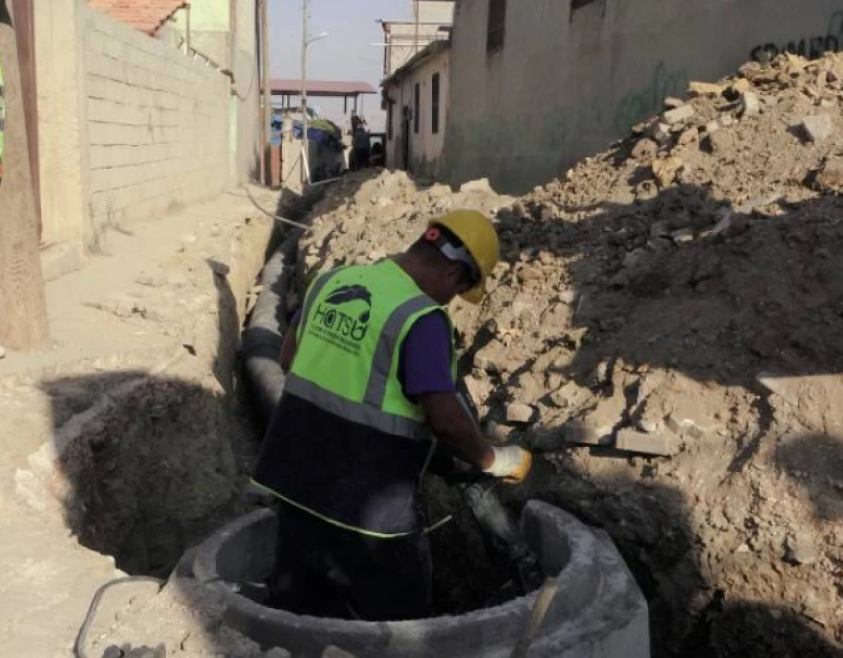 Hatay'daki o ilçeye 100 metre atık su hattı inşa edildi!
