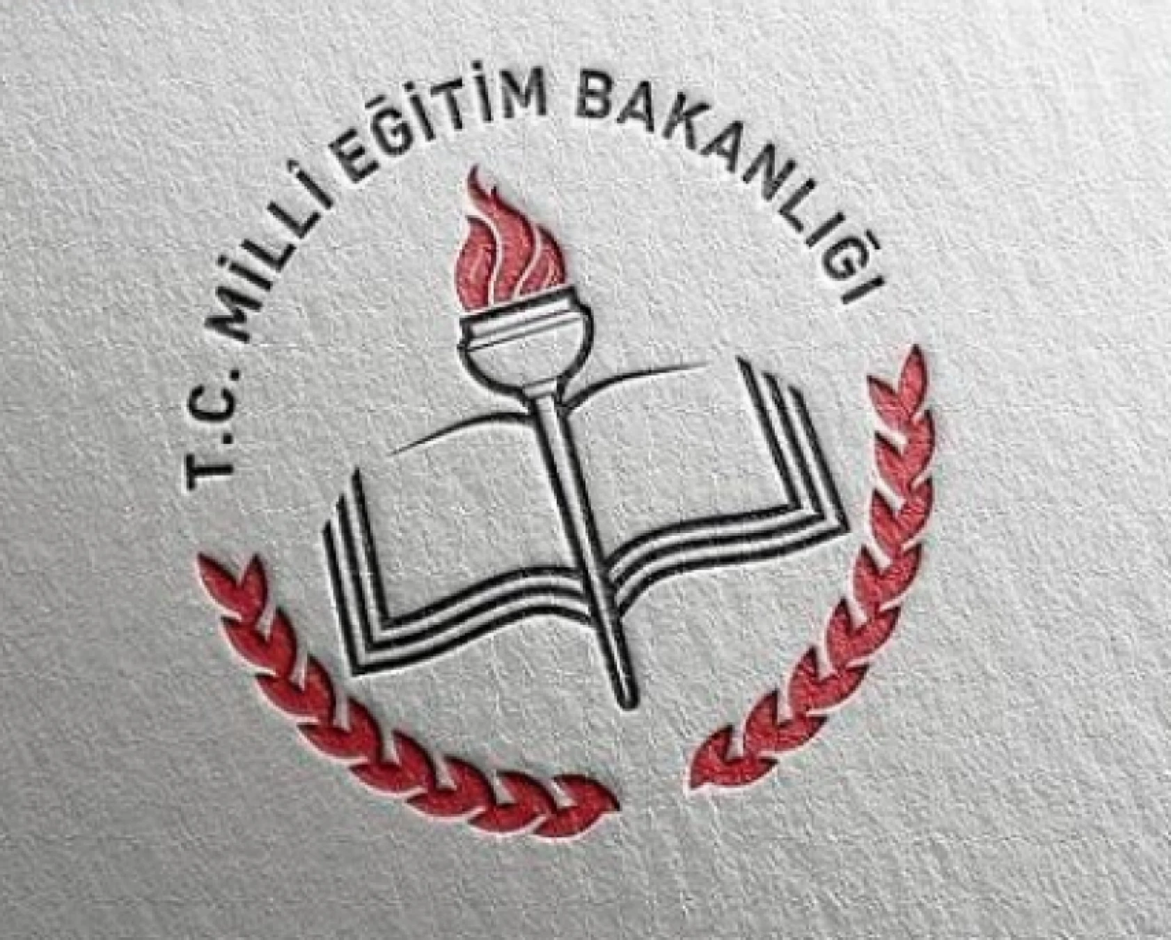 Öğretmen adaylarına müjdeli haber verildi: sözlü sınava girmeye hak kazanan adaylar açıklandı!