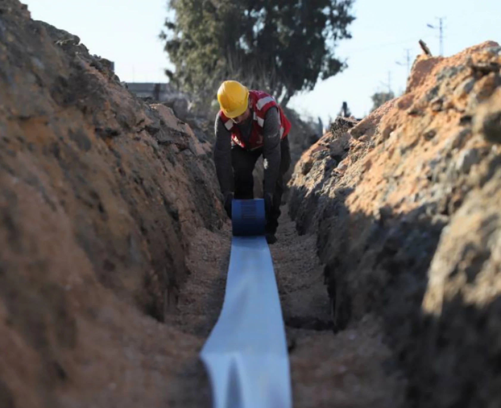 Hatay'ın merkez mahallesine dev çalışma: 8 bin 500 metre içme suyu şebekesi inşa edilecek!