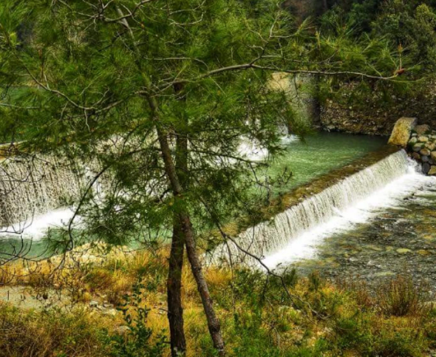 Hatay'da şehrin bunaltıcı havasından sıkılanlar o adres tam size göre!