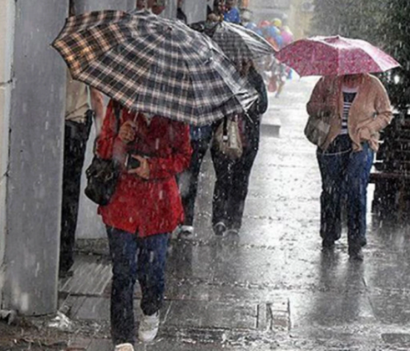 Hatay'a yağış uyarısı: 4 gün üst üste yağış var!