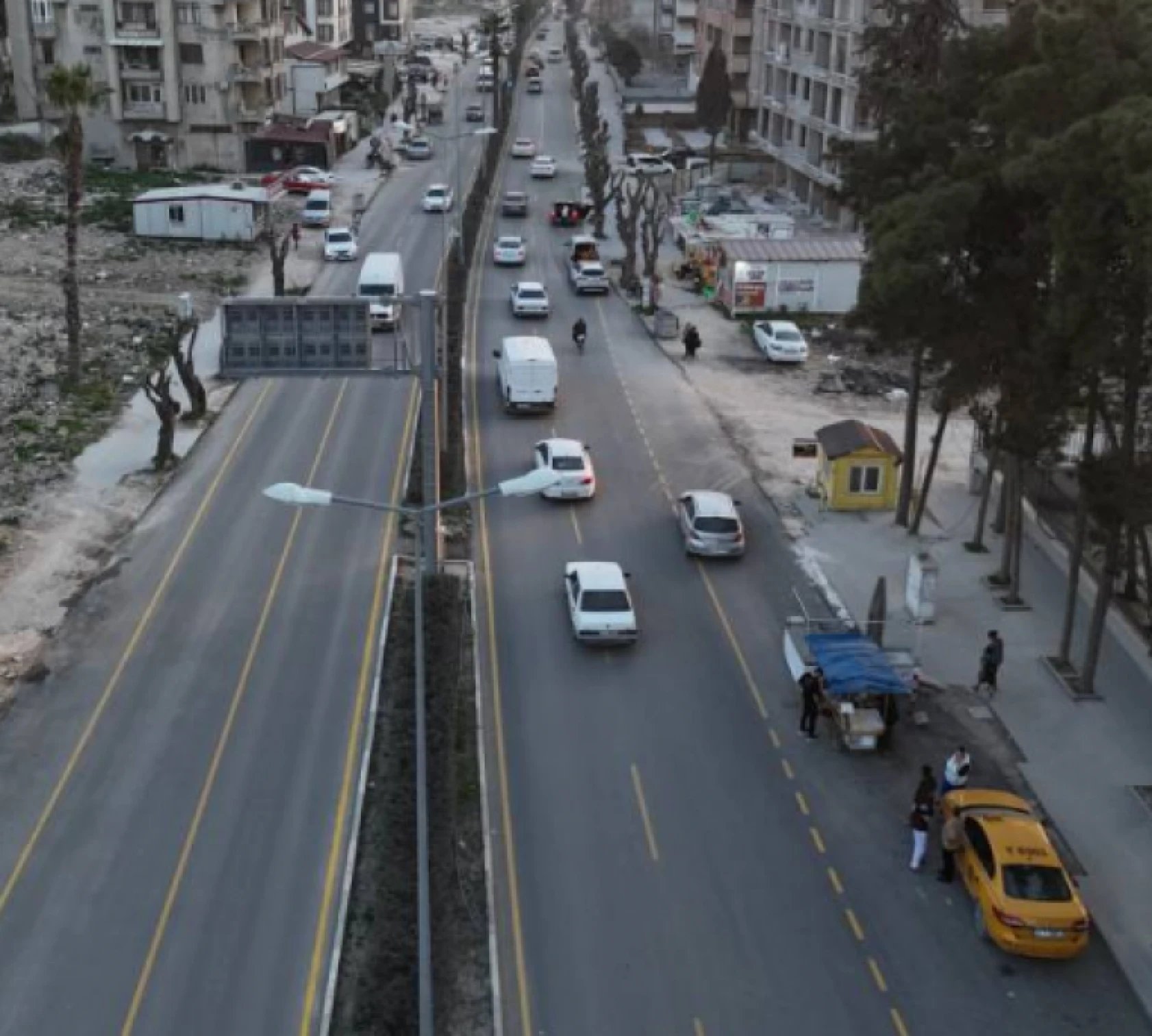 Hatay'da kollar sıvandı: O 2 ilçede yol yapımı hızla devam ediyor!