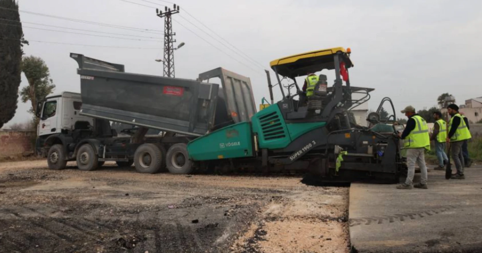 Hatay Maşuklu'da sıkıntılı yolda çalışma başlatıldı!