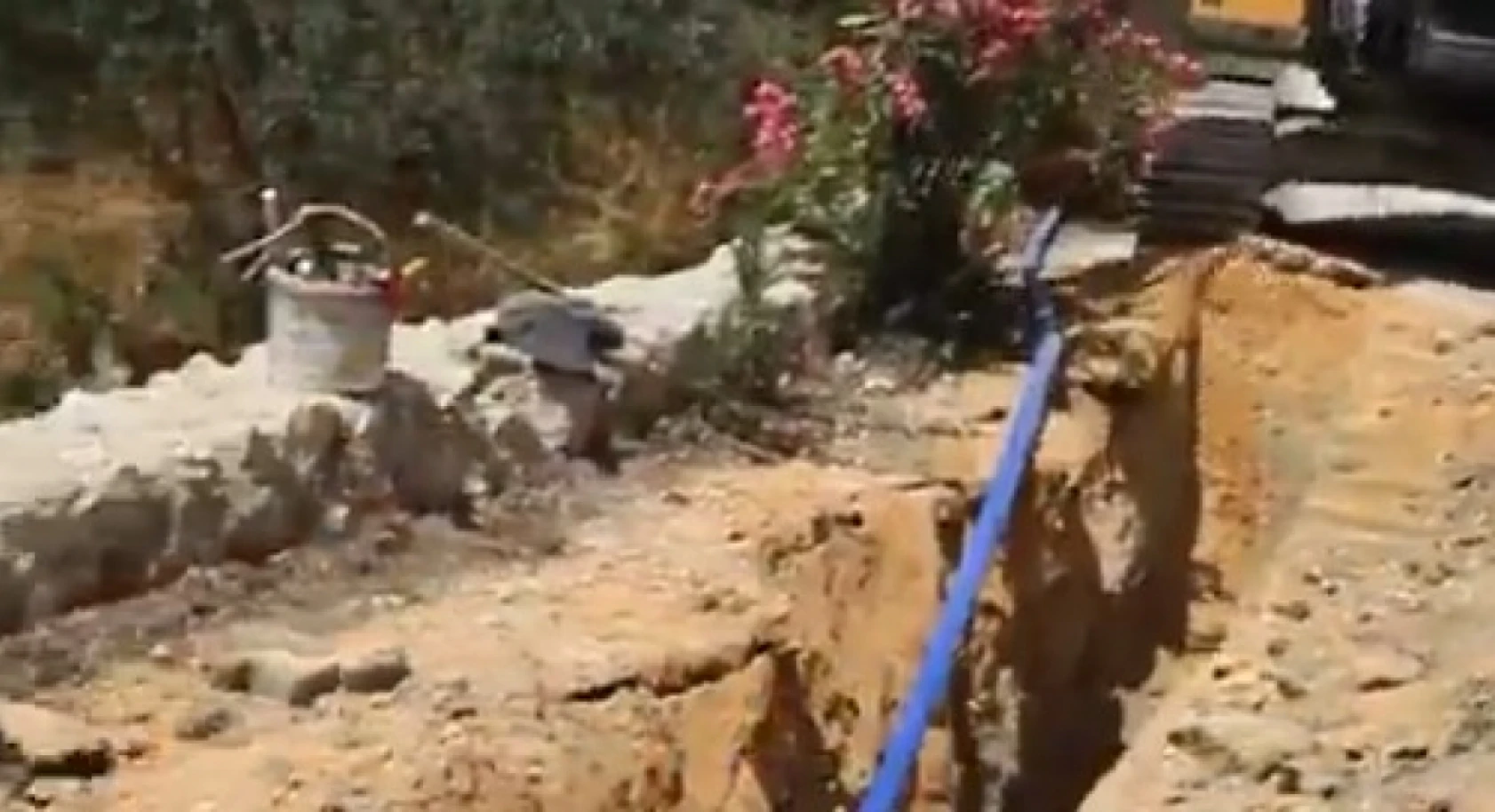 Hatay'daki o mahallede su sıkıntısı bitti, mahalle rahat nefes aldı!