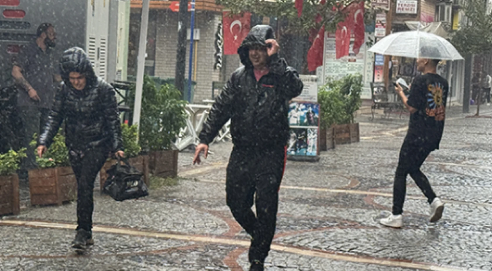 Hatay için yağış uyarısı verildi: O günlerde gökgürültülü sağanak var!