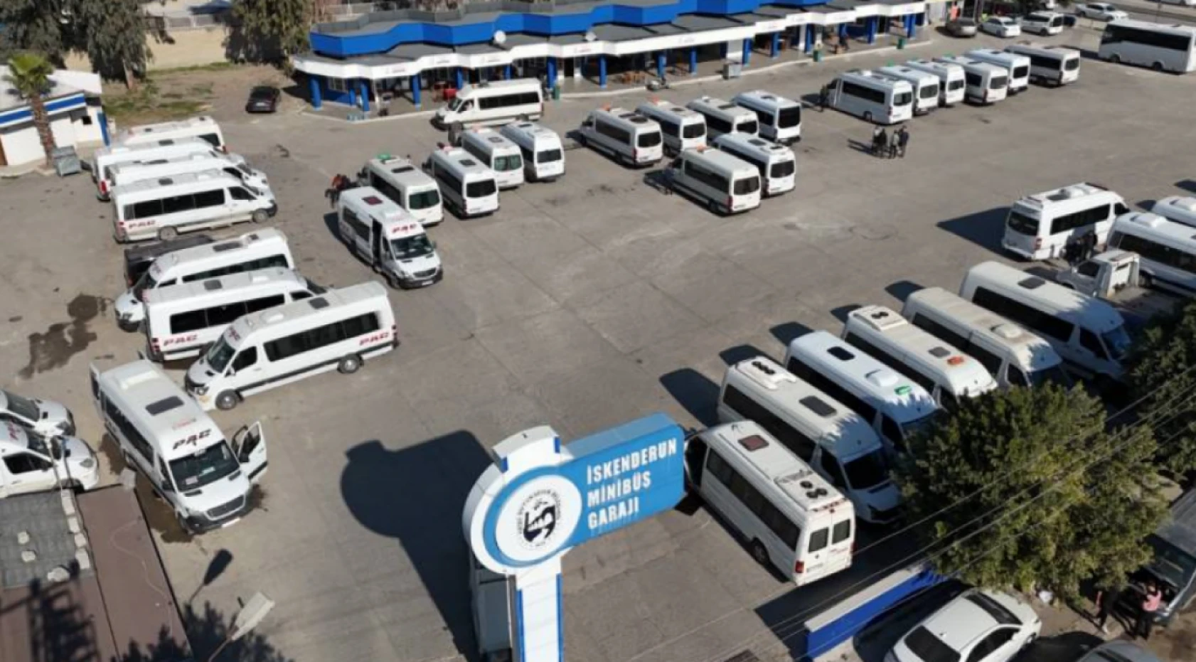 Hatay'daki o ilçede minibüs garajı yenilendi!