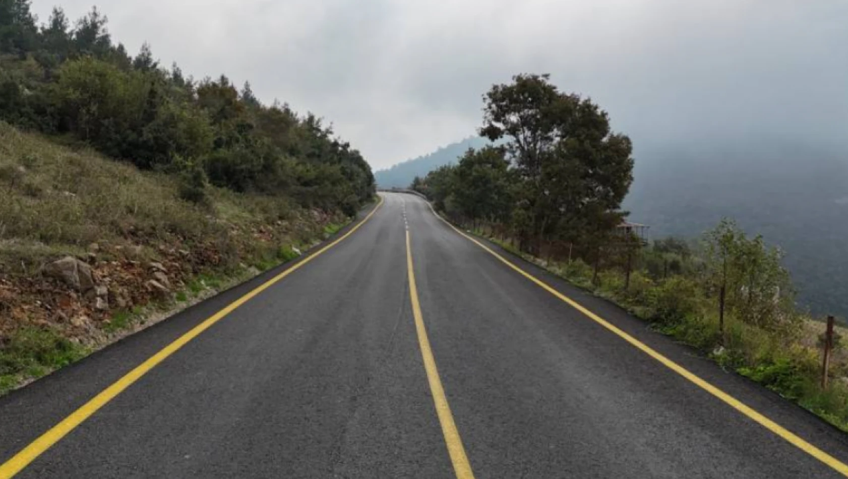 Hatay'da 20 yıldır yapılmayı bekleyen yol sonunda yapıldı!