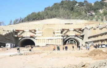 İskenderun–Topboğazı Otoyolu'nda kritik eşik aşıldı: T1 tüneli'nde ışık göründü