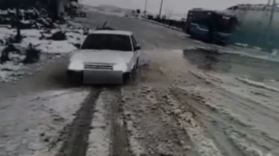 Hatay'da karda drift yapan sürücüye ağır ceza!