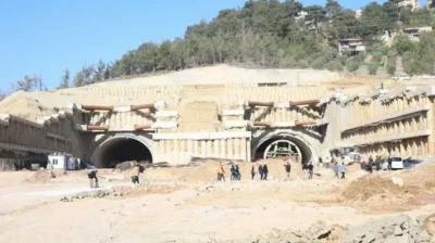 İskenderun–Topboğazı Otoyolu'nda kritik eşik aşıldı: T1 tüneli'nde ışık göründü