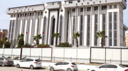 Hatay Adliyesi'nde duygu dolu anlar: Başsavcı gözyaşlarına hakim olamadı