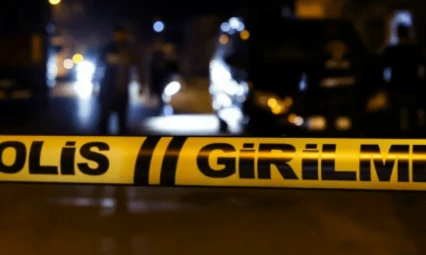 Hatay'da film sahnelerini aratmayan olay: Anne babasını araçtan attı, yetmedi rehin aldı!